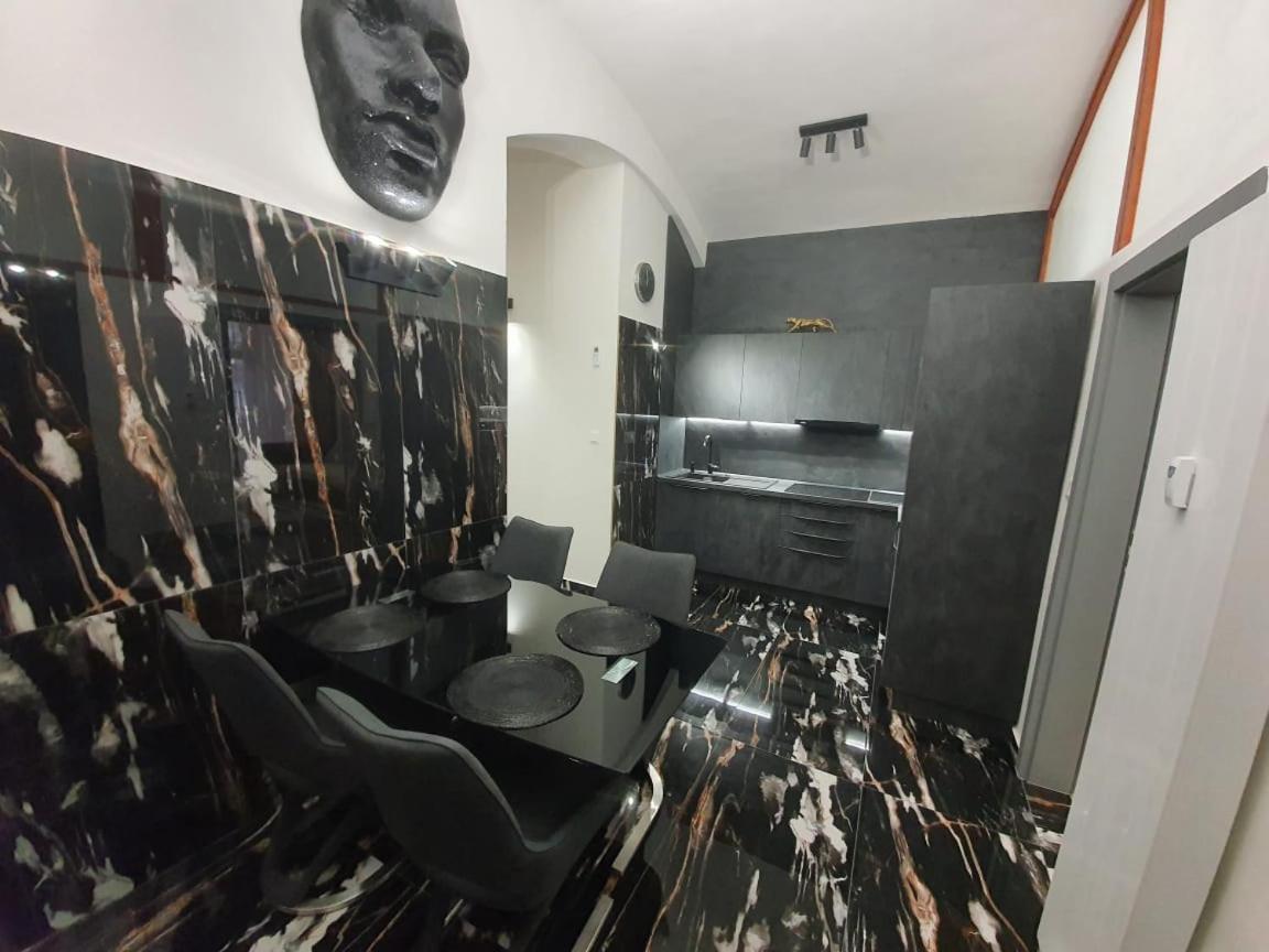 Apartamento Monar Exclusive Center Free Parking In Garage Košice Exterior foto