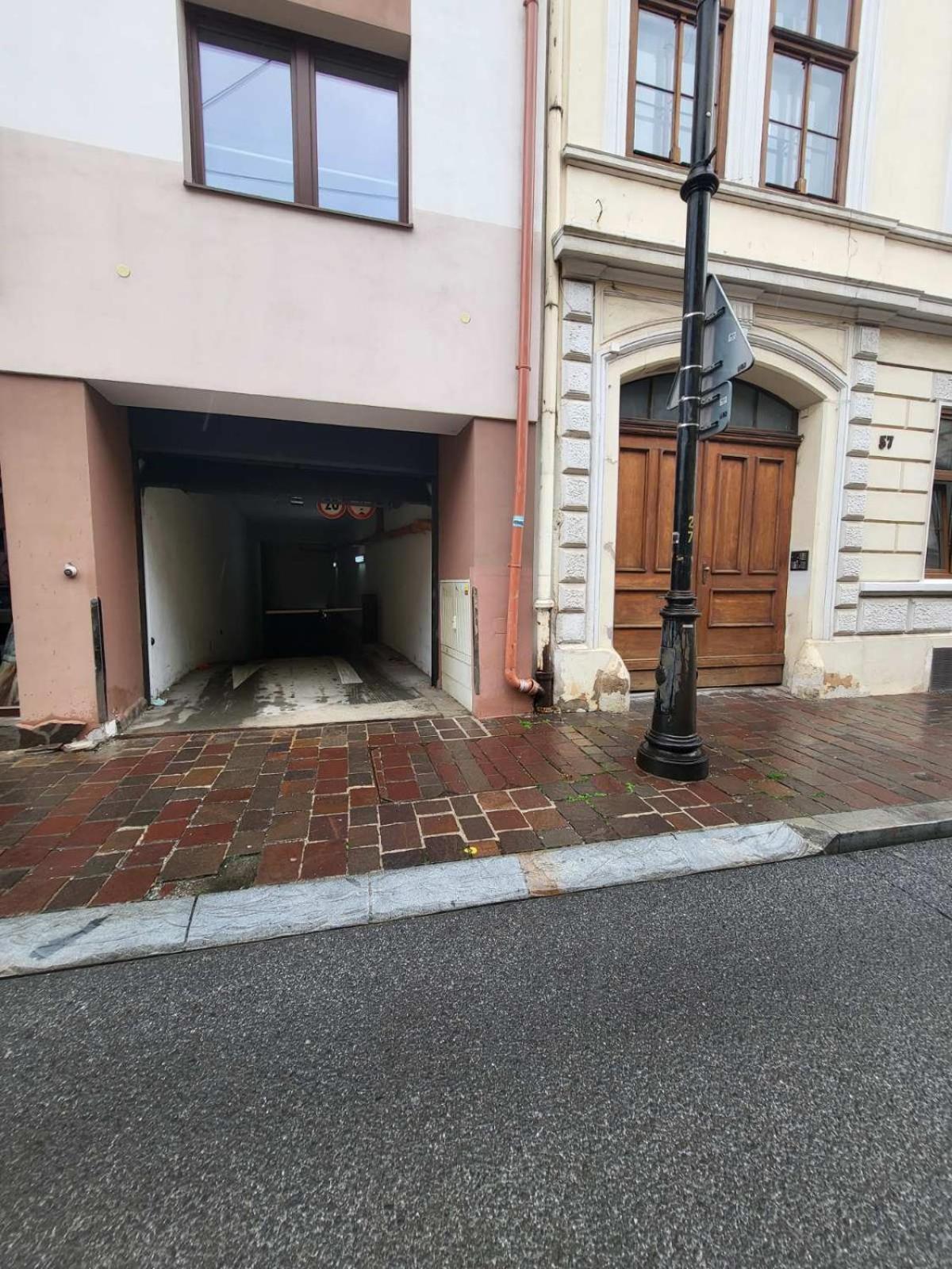 Apartamento Monar Exclusive Center Free Parking In Garage Košice Exterior foto